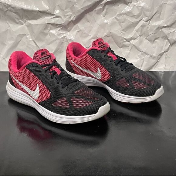 Nike Revolution 3 Women’s Running Shoes Size 8.5M - Picture 1 of 16